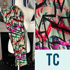 LulaRoe LLR tall + curvy leggings • fauna print • black, green, violet • NWOT